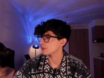 mikeyvioleta on Chaturbate