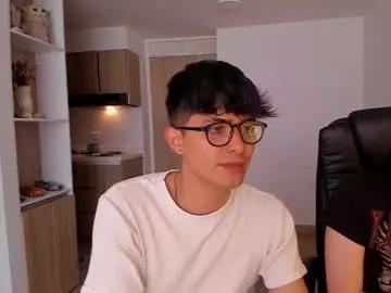 mikeyvioleta on Chaturbate