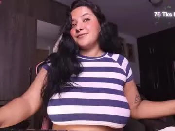 Freechat missmoonn on Chaturbate