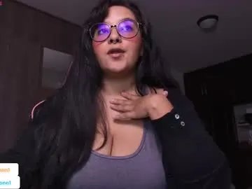 Freechat missmoonn on Chaturbate