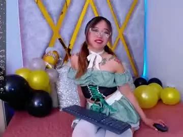 Freechat moon_water__ on Chaturbate