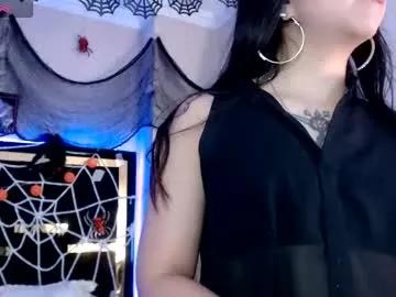 Freechat moon_water__ on Chaturbate