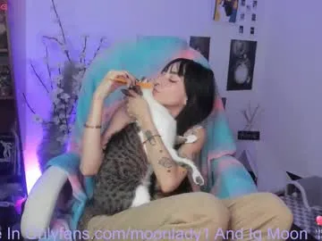 Freechat moonlady_ on Chaturbate