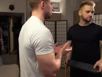 Group muscularfriend on Chaturbate