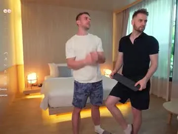 Group muscularfriend on Chaturbate