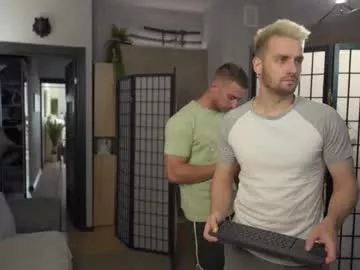 Group muscularfriend on Chaturbate