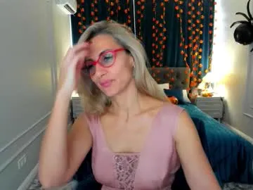 Freechat museofstage on Chaturbate