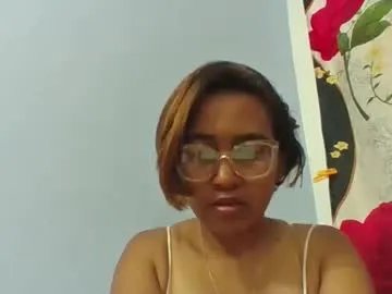 narindra884634 model from cb