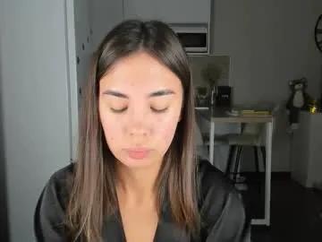 Freechat nilliluv on Chaturbate