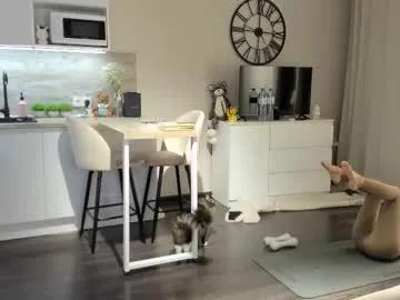 Freechat nilliluv on Chaturbate