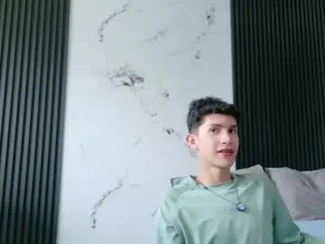 Freechat noah_tyler_ on Chaturbate