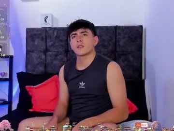 Freechat nolan_twink on Chaturbate