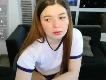 Freechat olivia_martine on Chaturbate