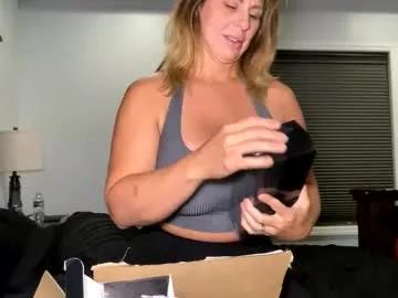 Freechat olyviabosse69 on Chaturbate