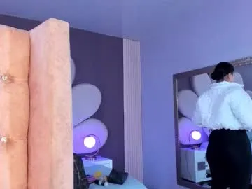 Freechat paulinaduarte_ on Chaturbate