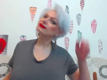 Freechat pure_seduce_wow on Chaturbate