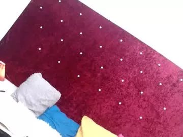 Freechat queen_arnie4utsxxx on Chaturbate