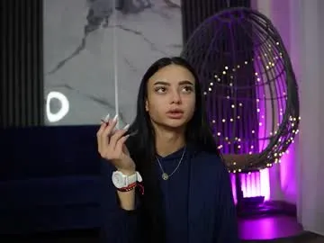 Freechat rachelravee on Chaturbate