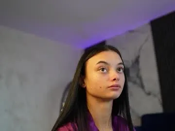 Freechat rachelravee on Chaturbate