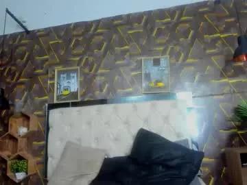 Freechat reed_kitty on Chaturbate