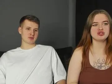 Freechat robert_lisa on Chaturbate