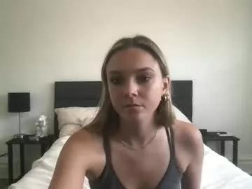 Freechat scarletterose_504259 on Chaturbate