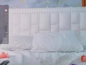 Private slutlittlecamila on Chaturbate