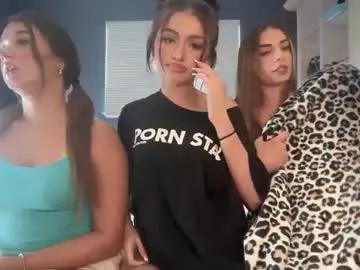 Freechat stellapearl on Chaturbate