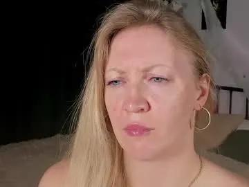 Freechat sugamomy on Chaturbate