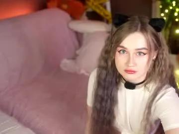 Private sunnyfia on Chaturbate