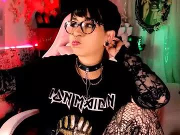 Freechat the_kitty_roxy on Chaturbate