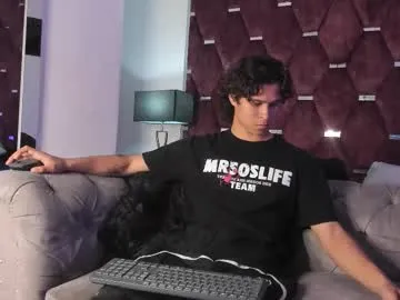 Freechat tonybenedetti on Chaturbate