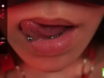 Freechat udelaborom on Chaturbate