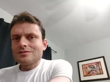 Freechat undress_me_ on Chaturbate