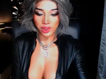 Freechat urgoddess_bella on Chaturbate