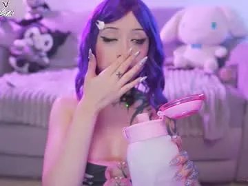 Freechat vampyy_doll on Chaturbate