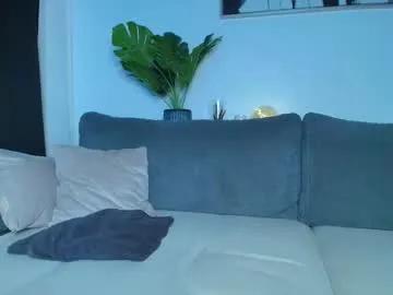 Freechat veloursecrets on Chaturbate