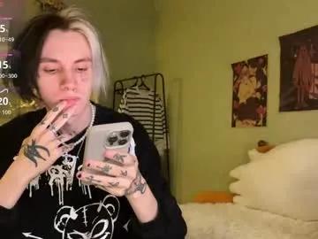 Freechat veryraretwins on Chaturbate