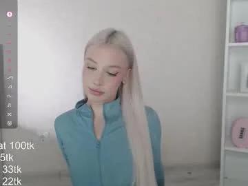 Freechat vickyfuckingdoll on Chaturbate