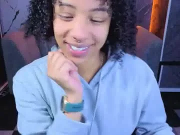 Freechat violeth_b on Chaturbate