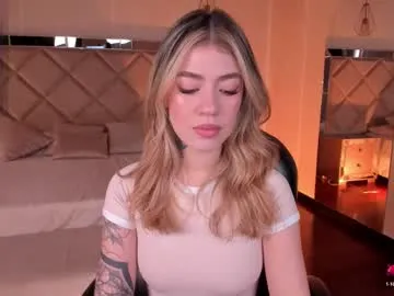 Freechat violetthansson on Chaturbate