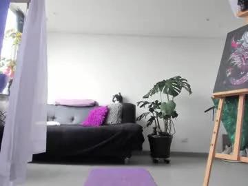 witchofhearts on Chaturbate