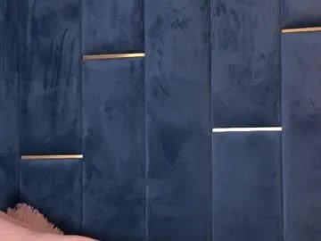 Freechat yasminaluna on Chaturbate