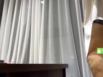 Freechat yes_mommy_zlata on Chaturbate