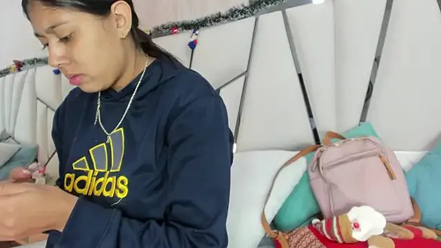 Freechat _aurora18_ on StripChat