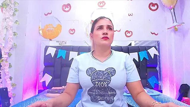 Freechat _carolina_fox on StripChat