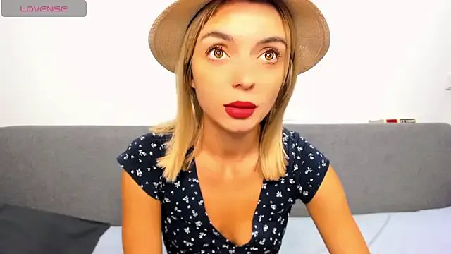 Freechat _ellen_meow_ on StripChat