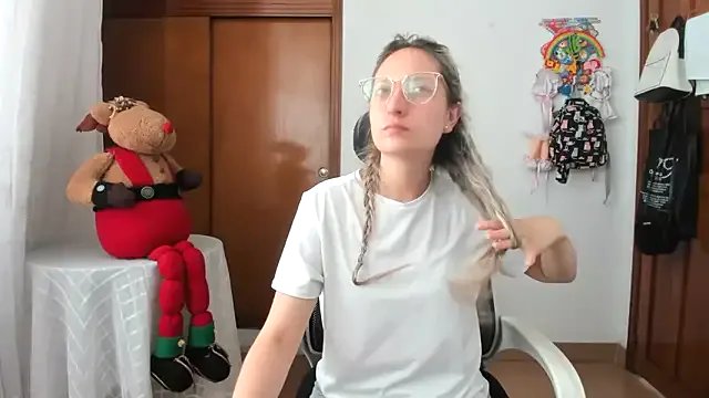 Adele_johnsonn1 on StripChat