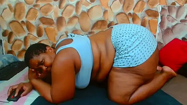 Freechat AfricanBigAssxx98 on StripChat