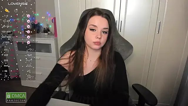 Freechat aliice_cutie on StripChat